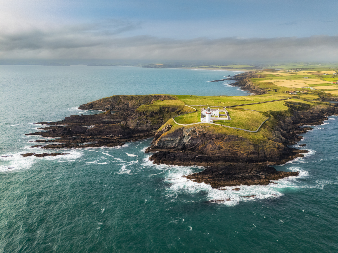 Faro de la Cabeza de Irlanda (© istockphoto)