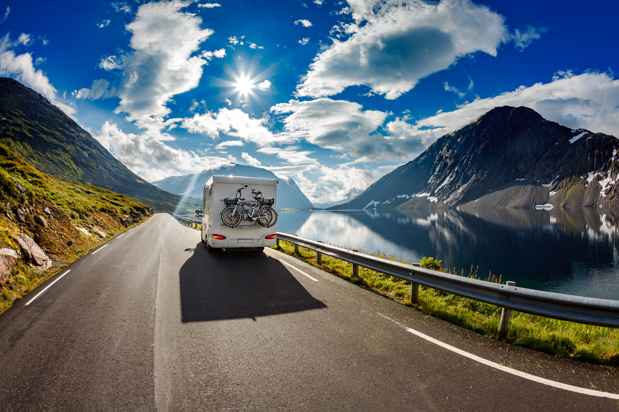 Autocaravana circulando (© Istockphoto)