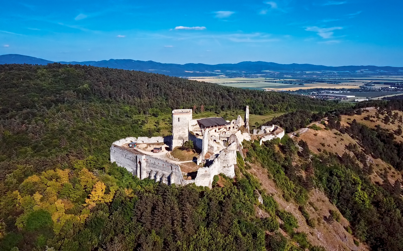 Castillo de Cachtice, Eslovaquia (© istockphoto)